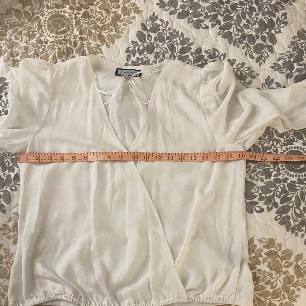 NWOT Sam And Jess ( J22-11 ) Surplice Puff - Sleeves Top Color Ivory Size P - Picture 5 of 6